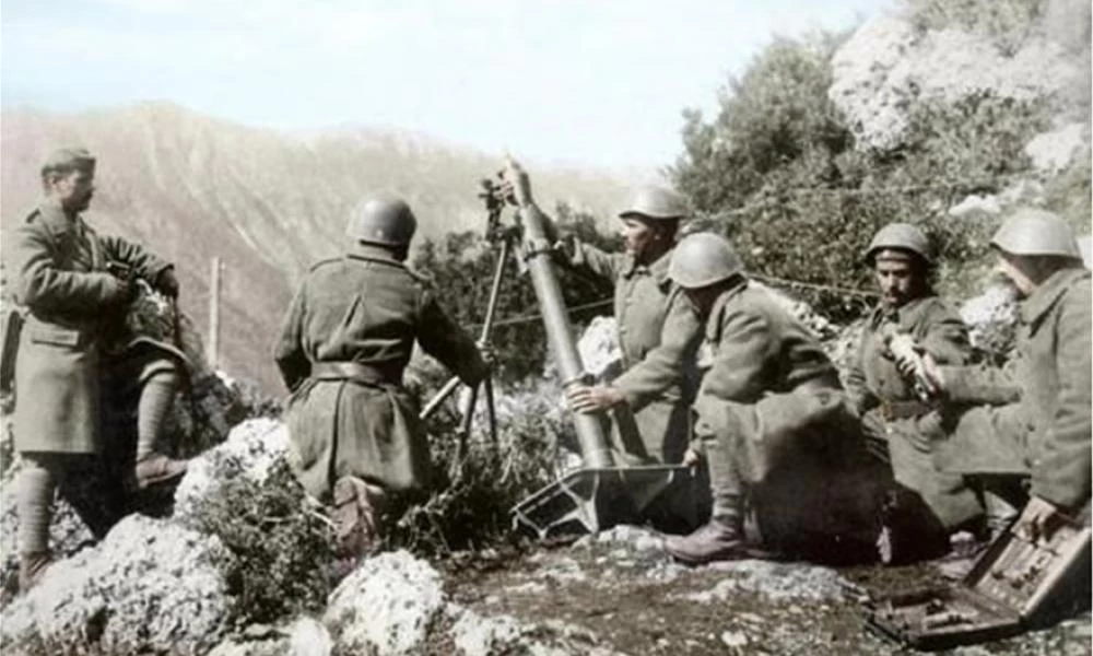 Β. Τζούκας: Μικρές και Μεγάλες Ιστορίες του Έπους του 40